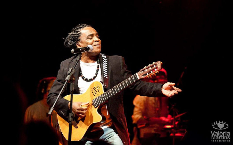 Mombaça - Teatro Rival